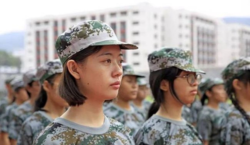 西昌民族幼兒師范高等專科學(xué)校軍訓(xùn)學(xué)生