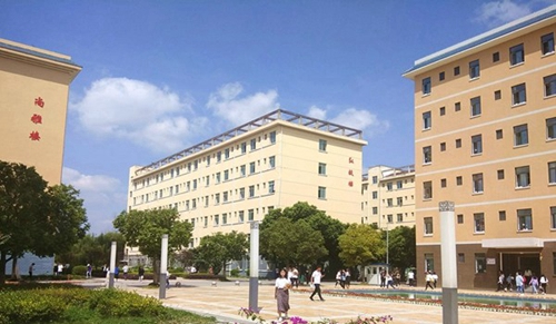 四川電子機械職業(yè)技術(shù)學(xué)院學(xué)生生活區(qū)