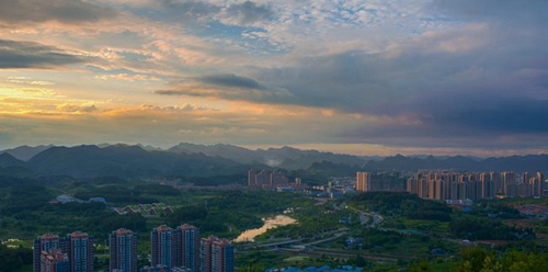 遵義職業(yè)技術(shù)學(xué)院清晨