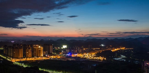 遵義職業(yè)技術(shù)學(xué)院都市夜景