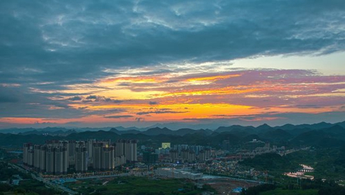 遵義職業(yè)技術(shù)學(xué)院黃昏景象