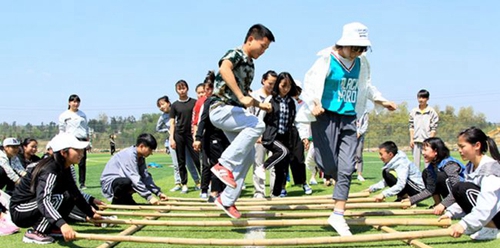 畢節(jié)幼兒師范高等?？茖W校竹竿舞