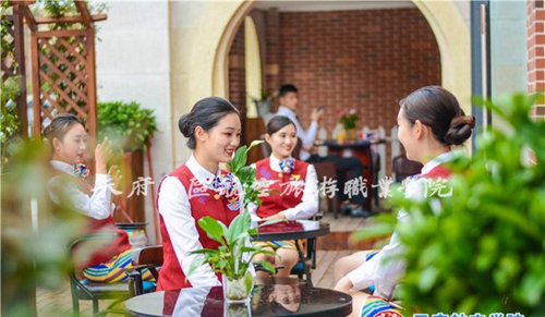天府新區(qū)航空旅游職業(yè)學(xué)院校園休閑區(qū)
