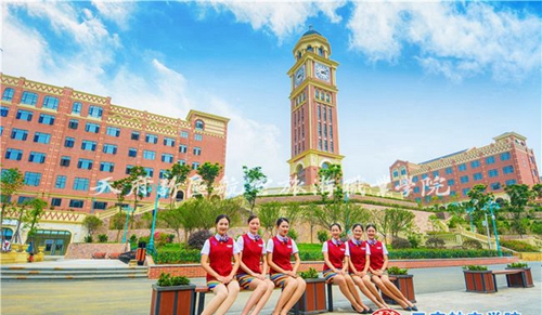 天府新區(qū)航空旅游職業(yè)學(xué)院鐘樓2