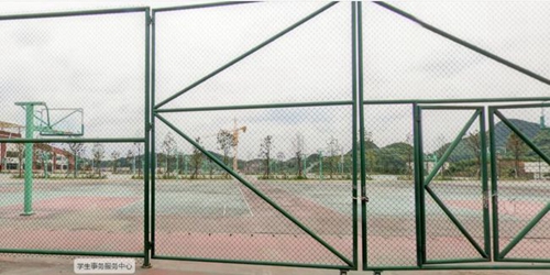 貴州電子商務(wù)職業(yè)技術(shù)學(xué)院籃球場