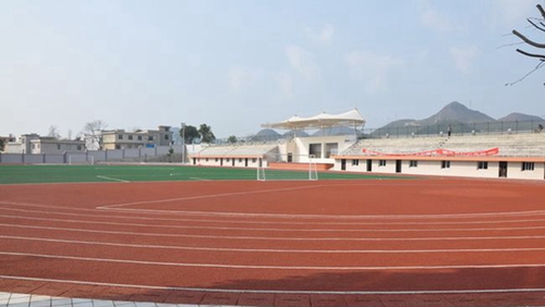 貴州電子科技職業(yè)學院新建足球場2