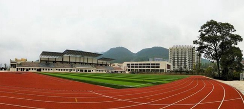 貴州經(jīng)貿(mào)職業(yè)技術(shù)學(xué)院跑道