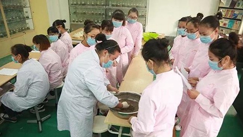 西安生物醫(yī)藥技術(shù)職業(yè)學(xué)校護(hù)理專業(yè)2