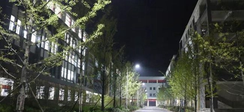 貴州農業(yè)職業(yè)學院校園夜晚