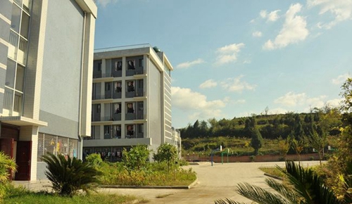四川省鹽亭中學學生公寓1