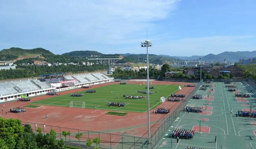 四川省蒼溪中學校足球場