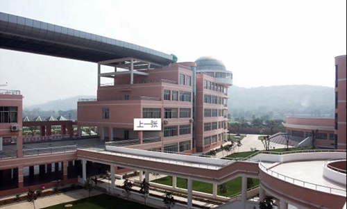 四川省德陽中學(xué)校校園風(fēng)光