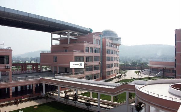 四川省德陽(yáng)中學(xué)校校園風(fēng)光