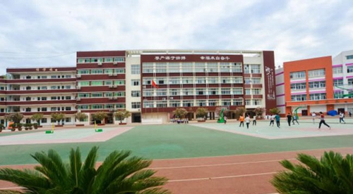 四川省廣元市元壩中學教學樓
