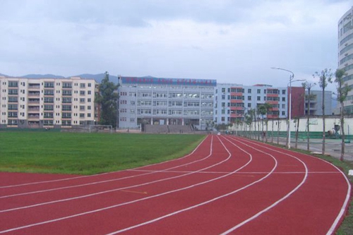 四川省廣元市寶輪中學(xué)運(yùn)動場