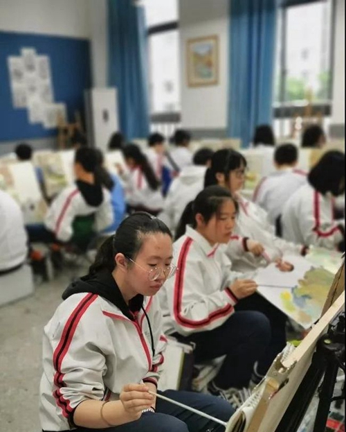 四川省成都市第三中學美術(shù)課堂