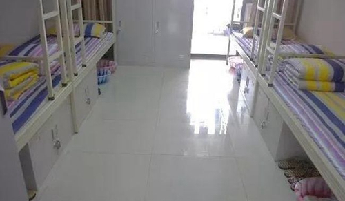 四川省成都市第三中學學生寢室