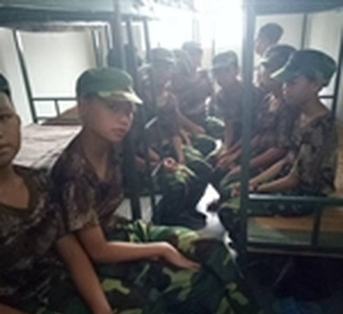 成都雙流中學實驗學校軍訓內(nèi)務