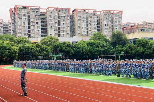 成都高新實驗中學(xué)軍訓(xùn)風(fēng)采