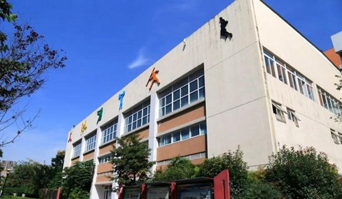 成都七中初中（錦城校區(qū)）運動場館