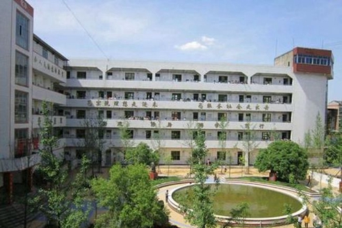 四川省中江縣龍臺(tái)中學(xué)學(xué)校全景