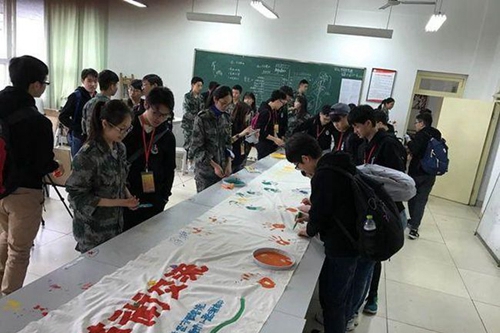 都江堰市八一聚源高級中學(xué)港校交流