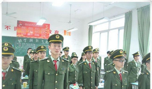 都江堰市八一聚源高級中學(xué)國防生源基地班