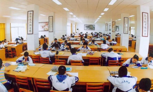 四川大學附屬中學(成都12中)圖書館