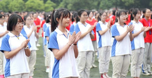 成都市新都香城中學校園活動