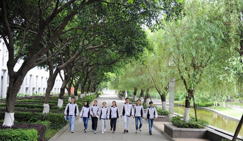 成都市新都香城中學學生風采