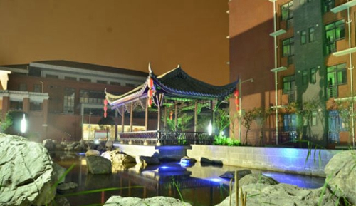 成都七中萬(wàn)達(dá)學(xué)校(國(guó)際部)水榭