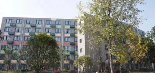 成都綿實外國語學校學生宿舍