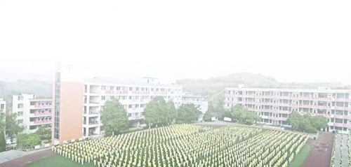 簡(jiǎn)陽(yáng)市石橋中學(xué)課間操