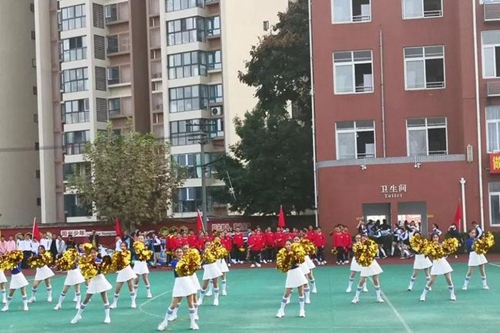 四川師范大學(xué)附屬中學(xué)外國語學(xué)校啦啦操