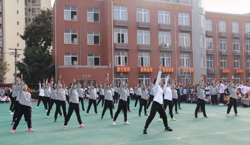 四川師范大學(xué)附屬中學(xué)外國語學(xué)校學(xué)生風(fēng)采