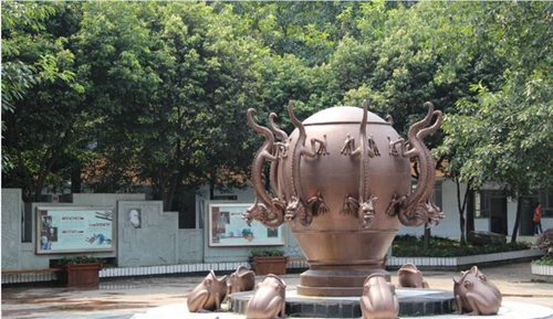 四川省彭州中學地震儀