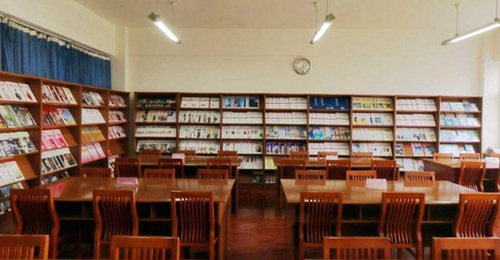 成都大學附屬中學教師閱覽室