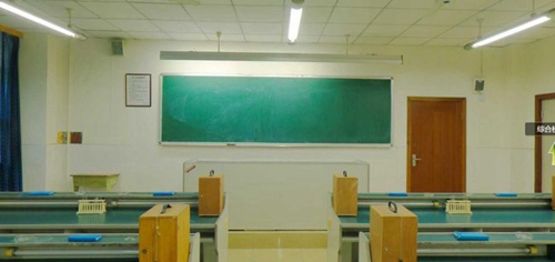 成都大學附屬中學生物實驗室