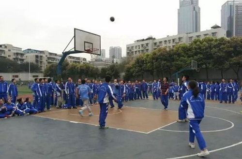 成都市第三十八中學?；@球場