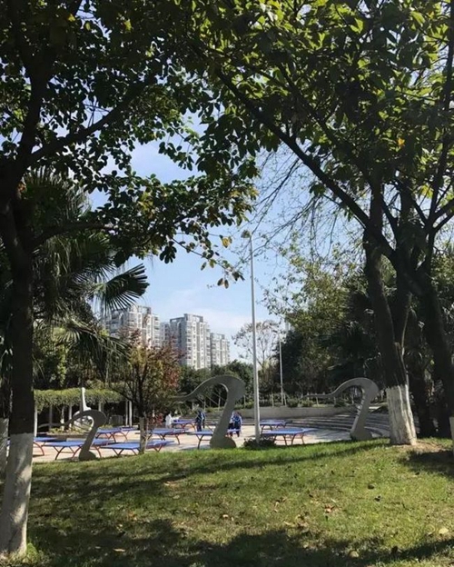 成都市第三十八中學校校園生活