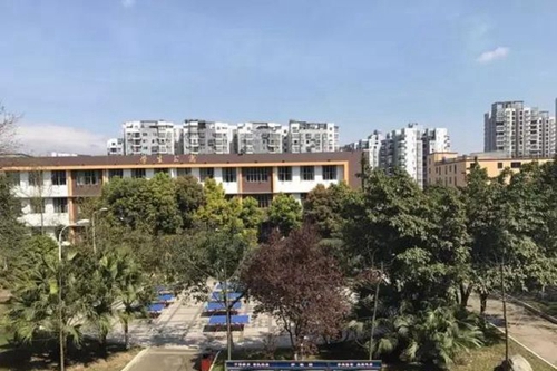 成都市第三十八中學校學生公寓