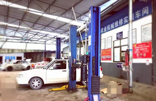 貴陽市鐵二局技工學(xué)校實訓(xùn)設(shè)備（4）