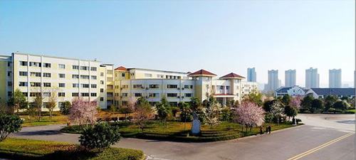 重慶秀山高級(jí)中學(xué)教學(xué)樓
