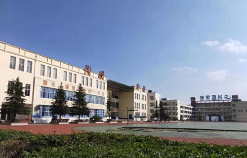 盤州市興成學校校園食堂