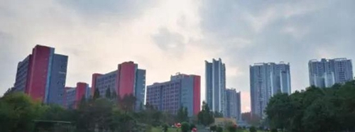 貴州大學(xué)附屬中學(xué)校園環(huán)境1