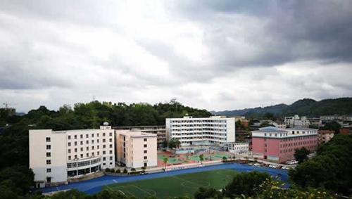 遵義市第十八中學校園風景