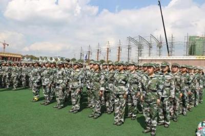 學(xué)生軍訓(xùn)