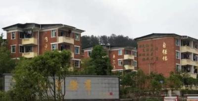 貴航烏當(dāng)校區(qū)校園