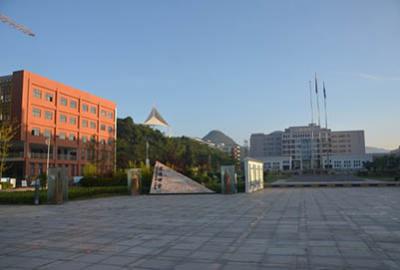 貴州省機械職業(yè)技術(shù)學(xué)校烏當(dāng)校區(qū)校園