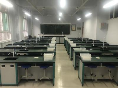 貴州福泉中等職業(yè)學(xué)校實(shí)驗(yàn)室